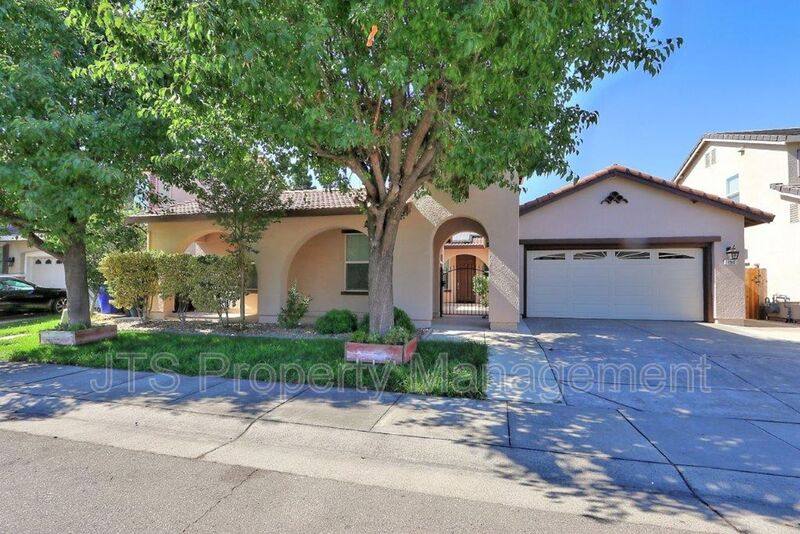House for rent at 150 Allaire Circle, Sacramento, CA 95835