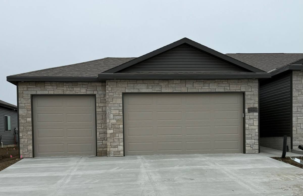 Townhouse for rent at 8839 Bristlecone Dr, Lincoln, NE 68526