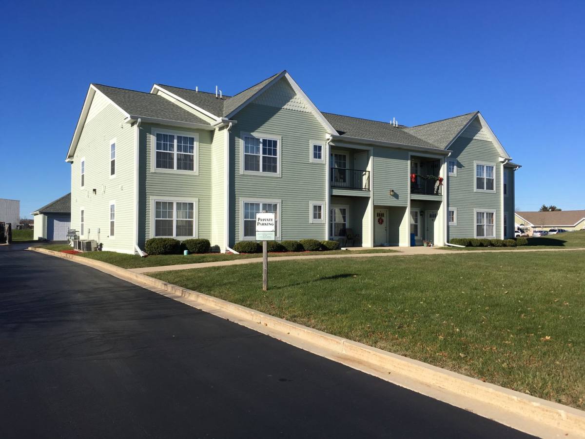 Apartment for rent at 4616 52nd Ave, Kenosha, WI 53144