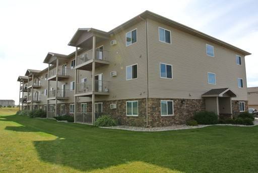 Apartment for rent at 2208 33rd St NW, Minot, ND 58703