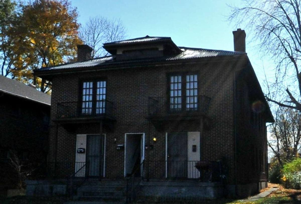 Apartment for rent at 32 E Norman, Dayton, OH 45405