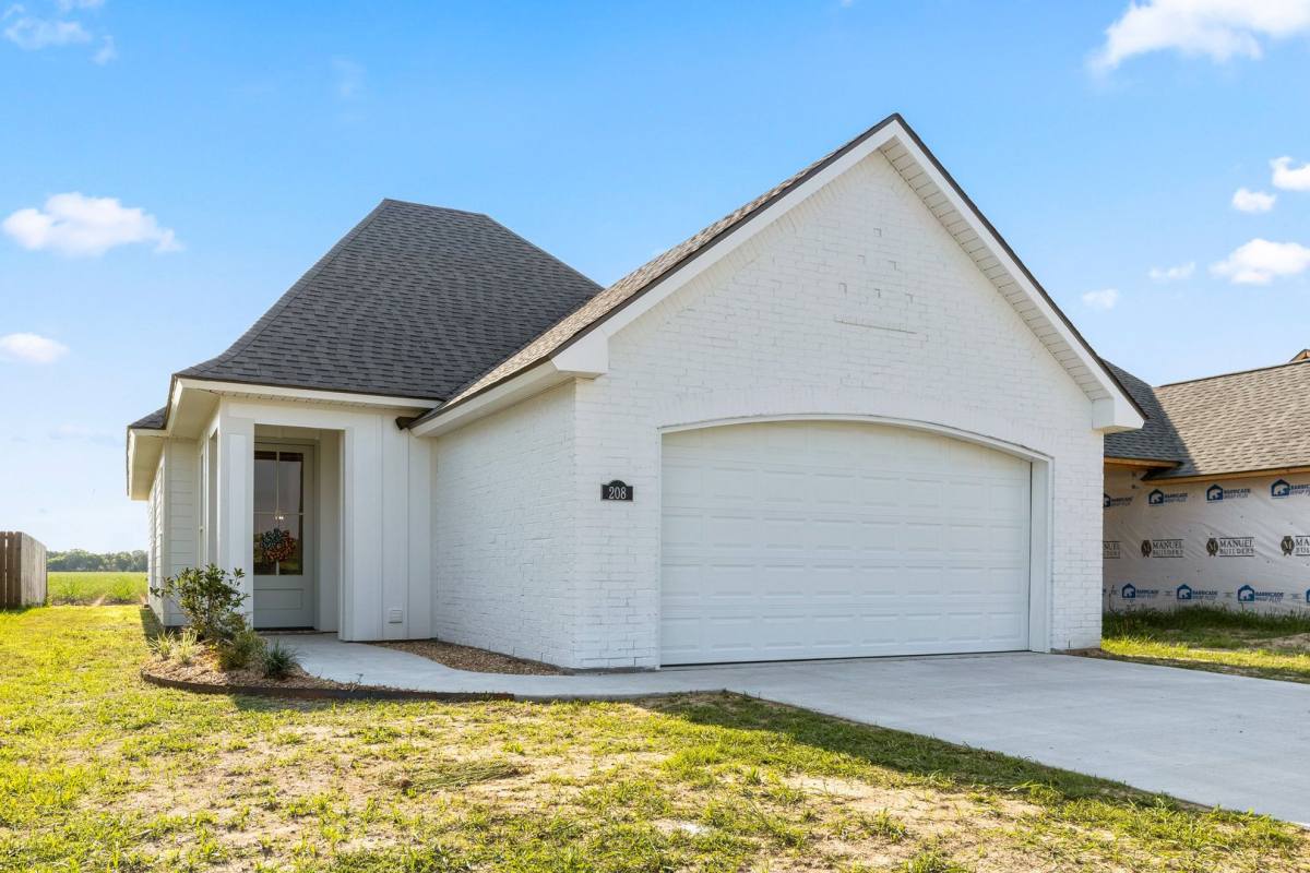 House for rent at 208 Adry Lane, Youngsville, LA 70592