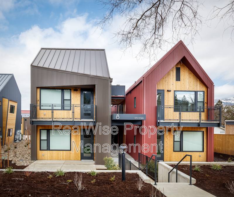 Apartment for rent at 168 Garfield St #201, Ashland, OR 97520