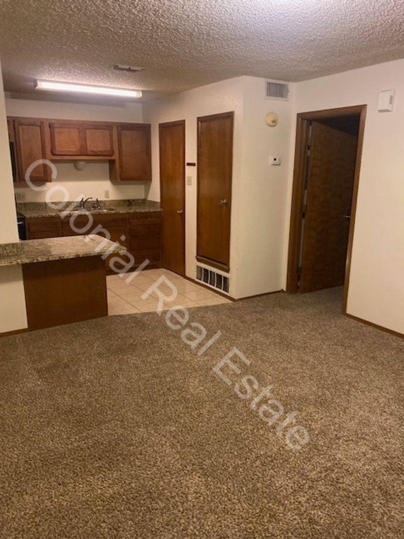 Apartment for rent at 813 Laurelwood, Clovis, NM 88101