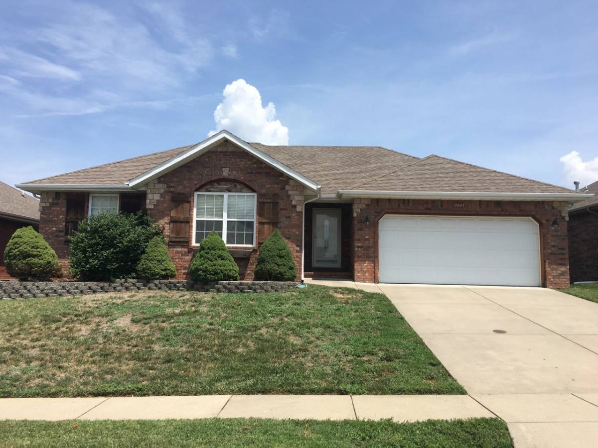 House for rent at 3841 W Rockwood St, Springfield, MO 65807