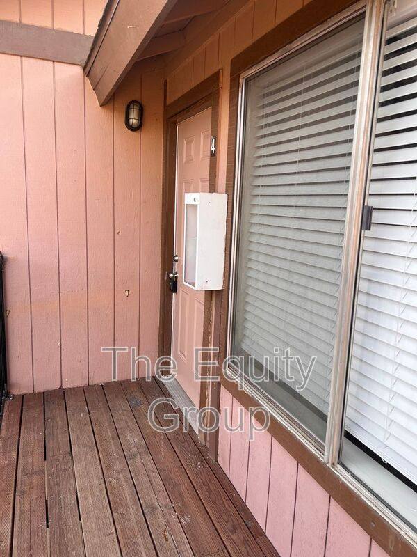 Apartment for rent at 802 Monarch Circle #4, Exeter, CA 93221