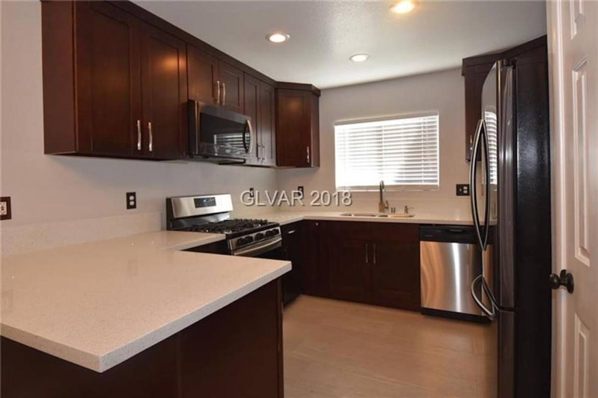 Condo for rent at 10524 Autumn Pine Ave, Las Vegas, NV 89144