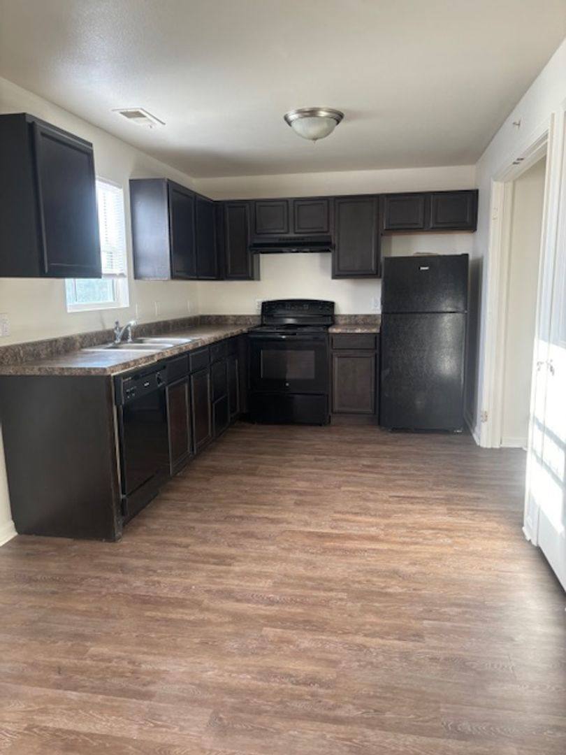 Apartment for rent at Kinway - Ab, 1952 Colts Lane, Evansville, IN 47714