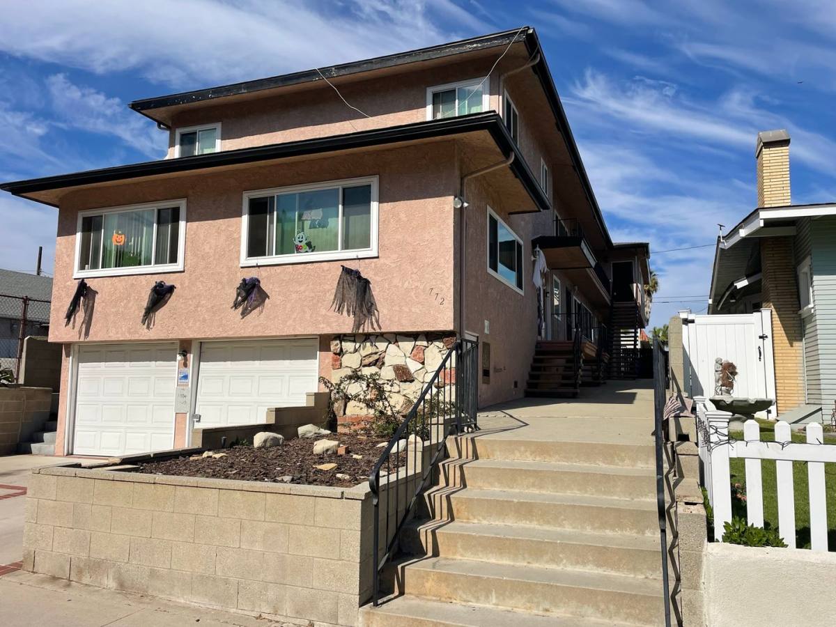 Apartment for rent at 772 W 10th St, San Pedro, CA 90731