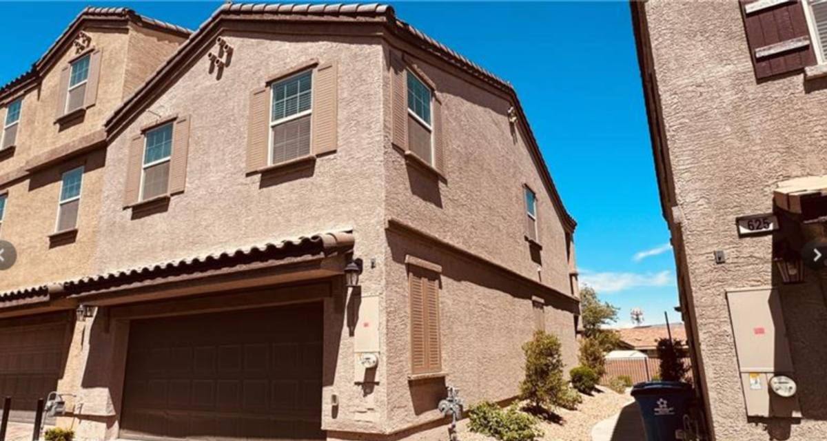 Townhouse for rent at 623 Sedum Ave, Henderson, NV 89015