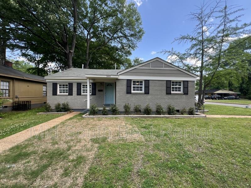 Apartment for rent at 1460 Robin Hood Lane, Memphis, TN 38111
