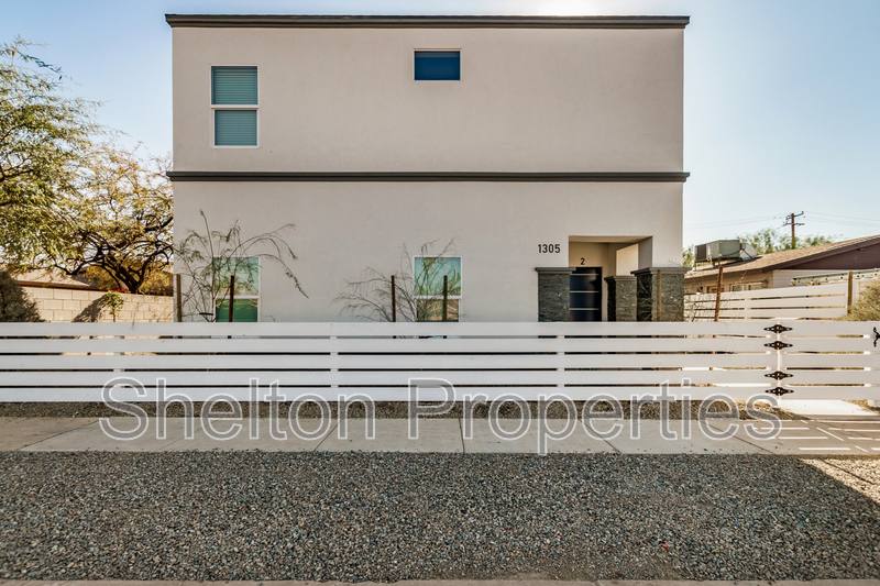Apartment for rent at 1305 E Madison St #4, Phoenix, AZ 85034