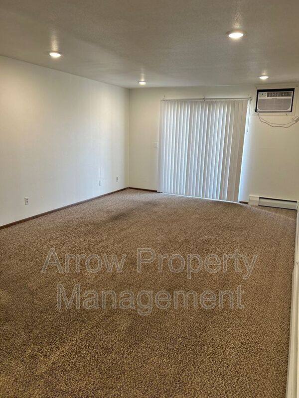 Apartment for rent at 215 E Arbor-215-207a, Bismarck, ND 58504