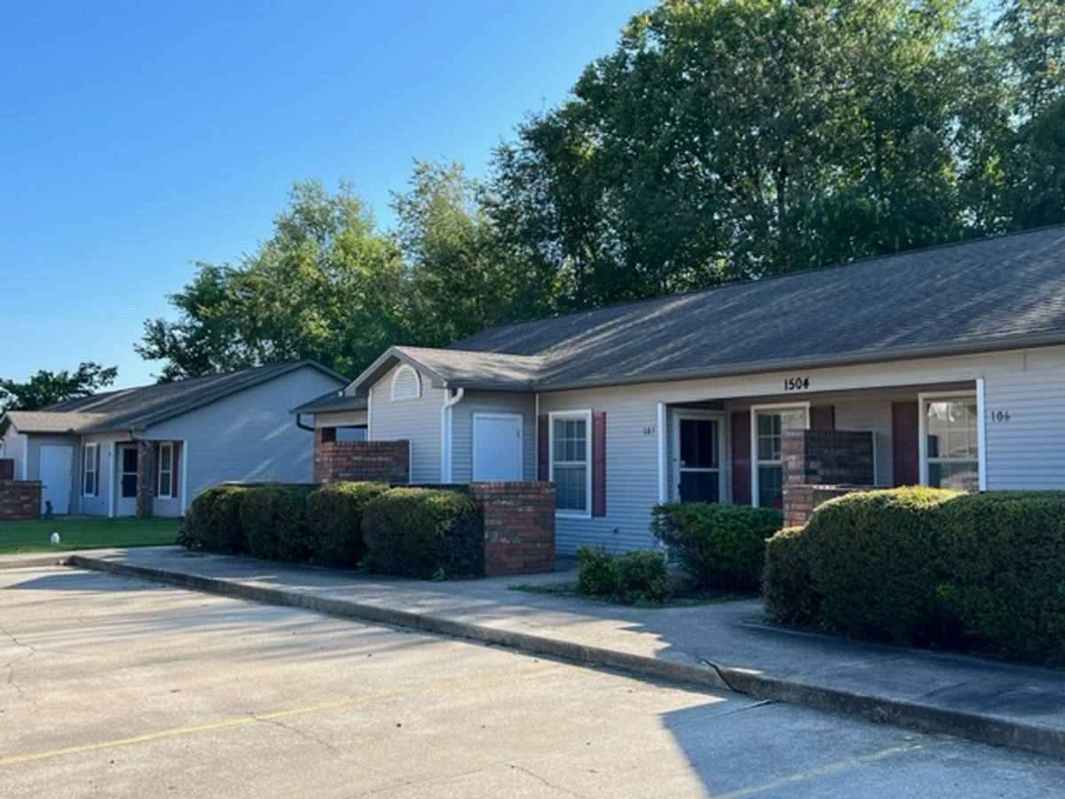 Apartment for rent at 1502 Dawson Dr, Harrison, AR 72601