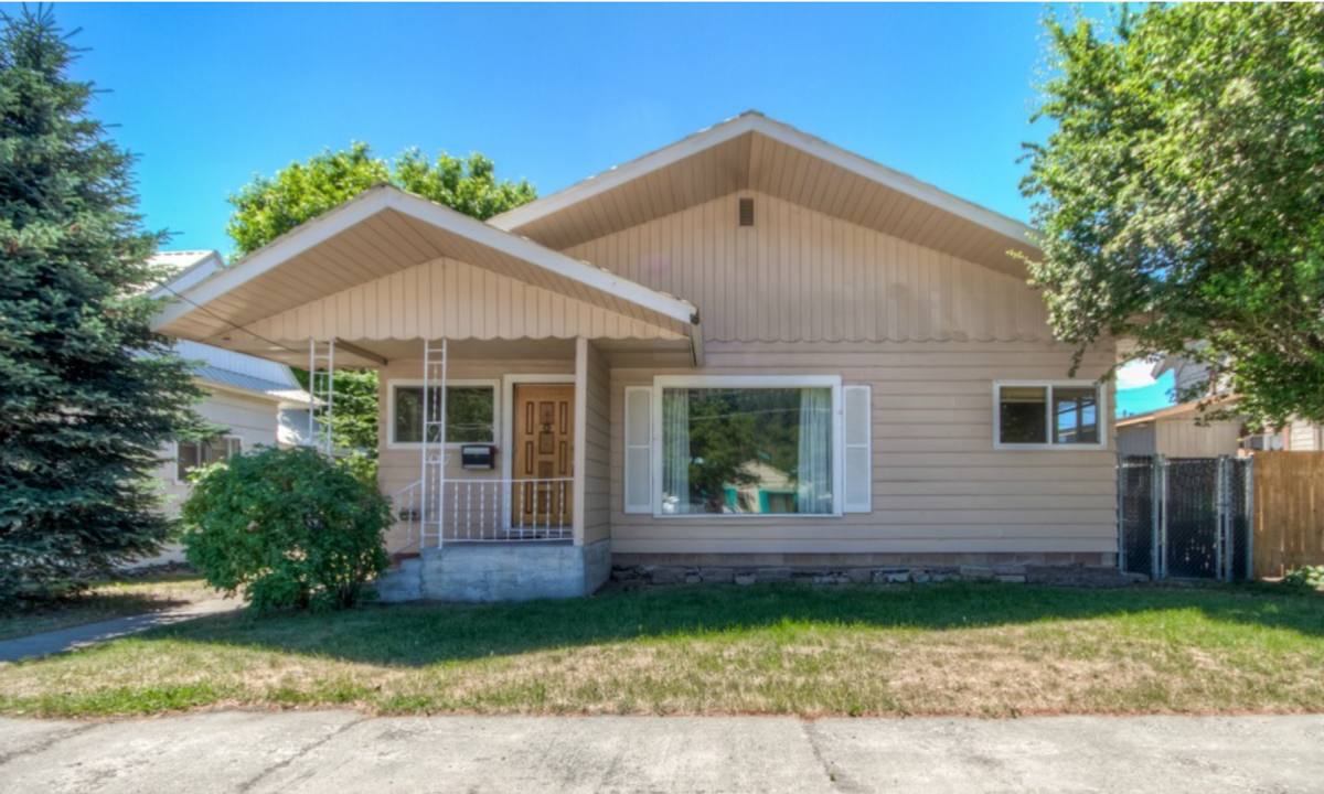 Apartment for rent at 107 W 2nd St, Cle Elum, WA 98922