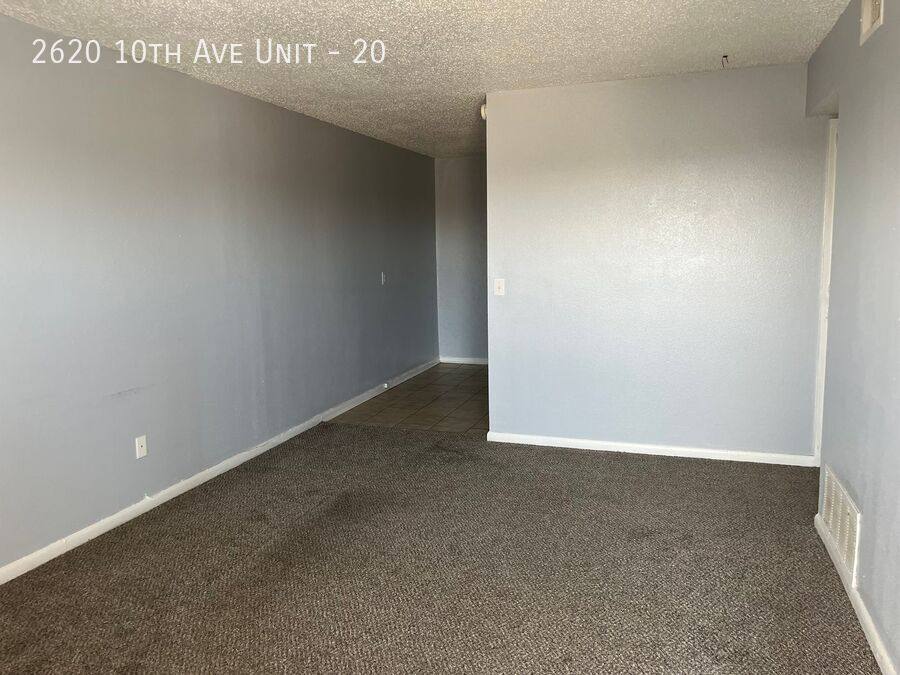 Apartment for rent at 2620 10th Ave #20, Canyon, TX 79015