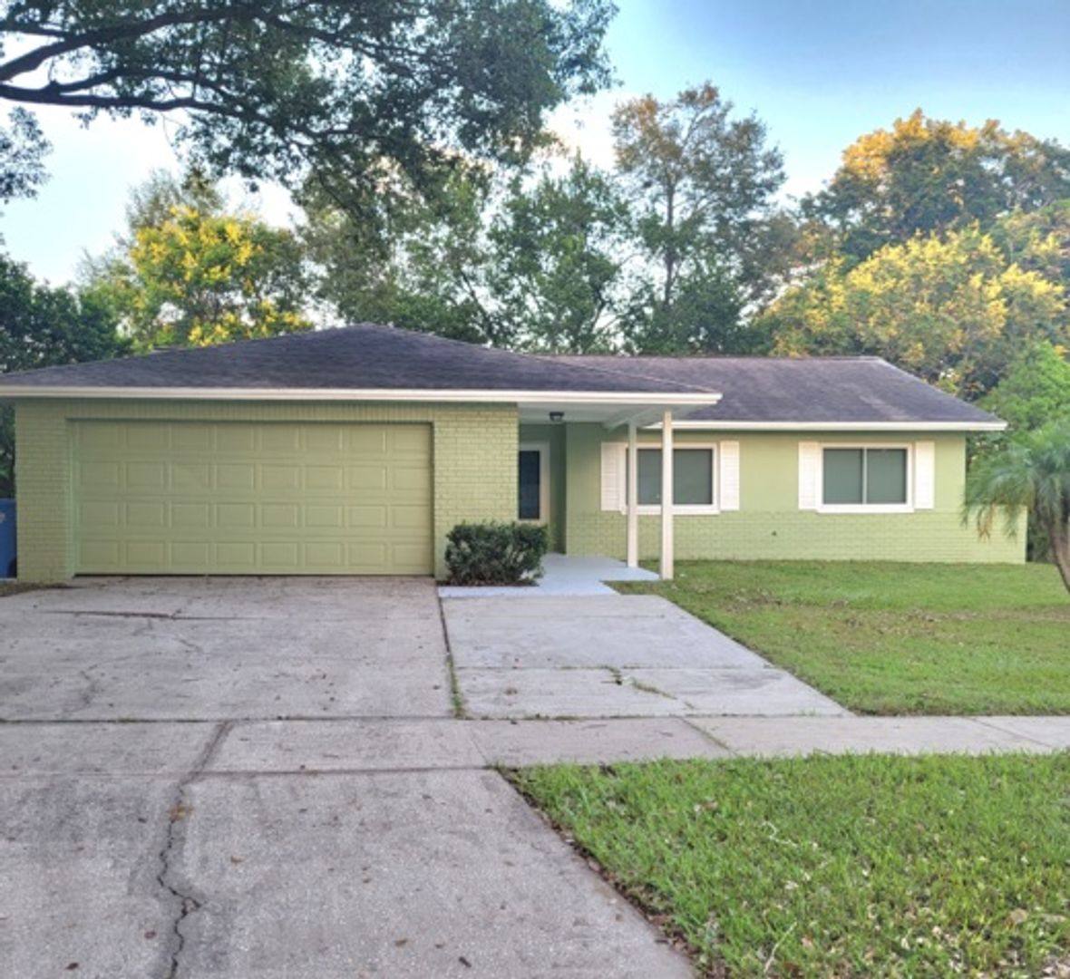 House for rent at 605 Hillpoint Way, Brandon, FL 33510