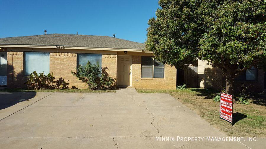 Townhouse for rent at 9614 Elmwood Ave #A, Lubbock, TX 79424