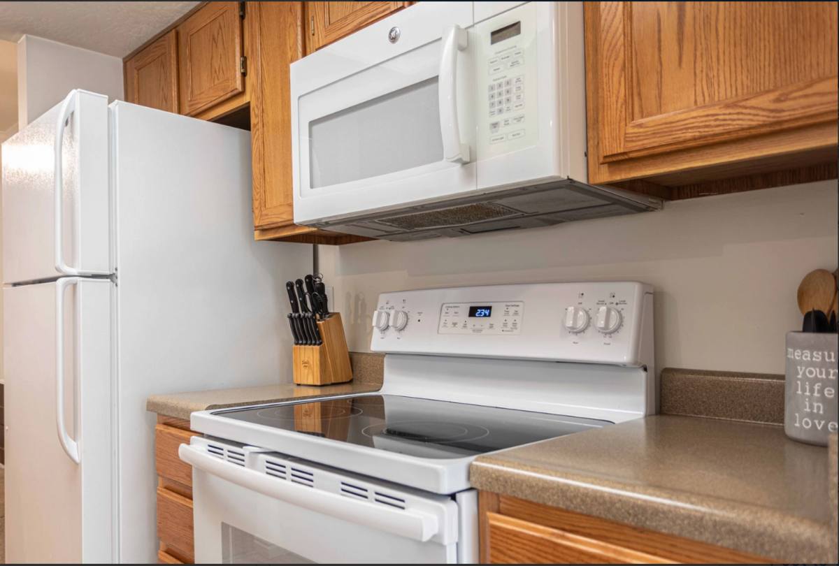 Apartment for rent at 978 E S Union Ave, Midvale, UT 84047