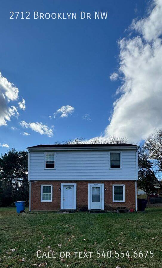 Townhouse for rent at 2712 Brooklyn Dr NW, Roanoke, VA 24017