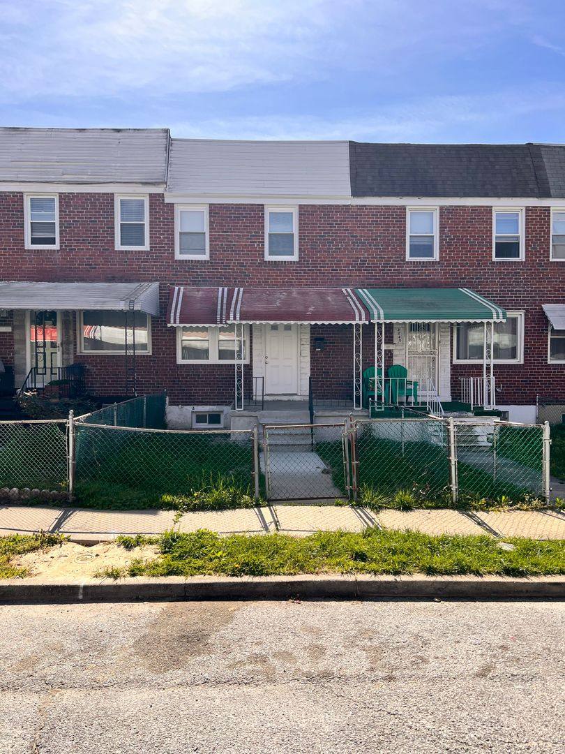 Townhouse for rent at 4851 Greencrest Rd, Baltimore, MD 21206