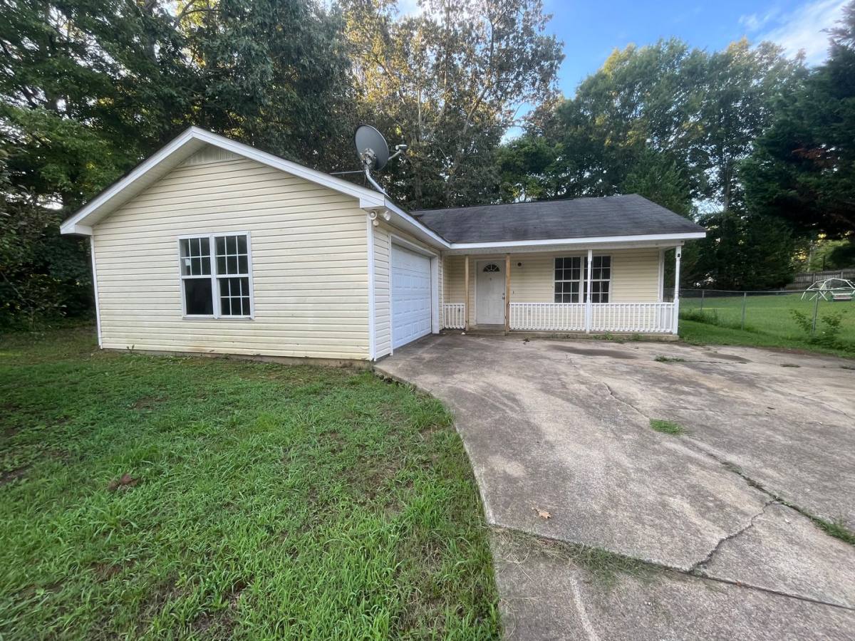 House for rent at 12 Alexander St, Rome, GA 30165