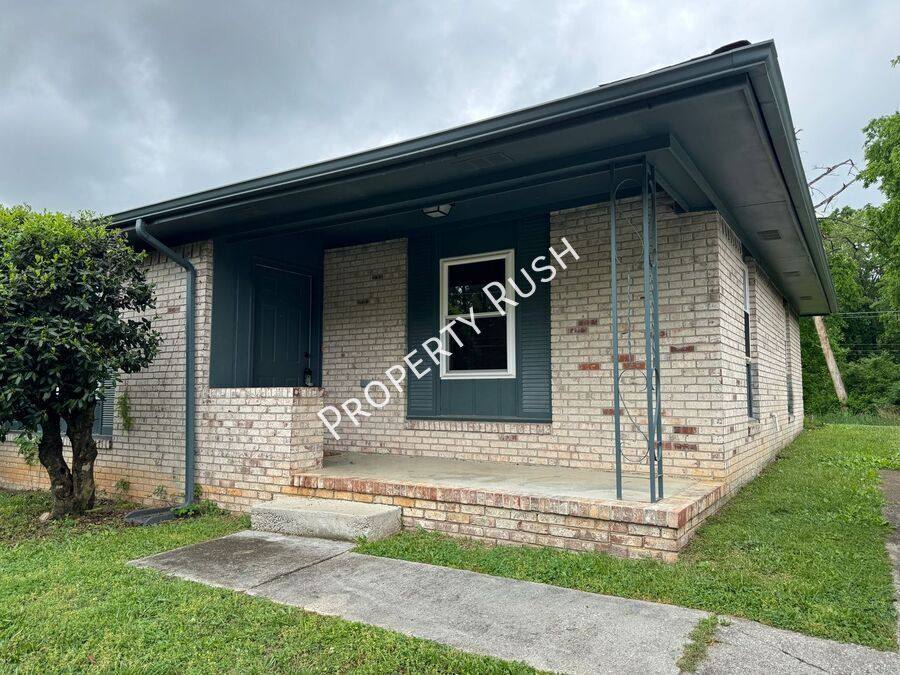 Apartment for rent at 8740 Millard Lee Lane, Chattanooga, TN 37416