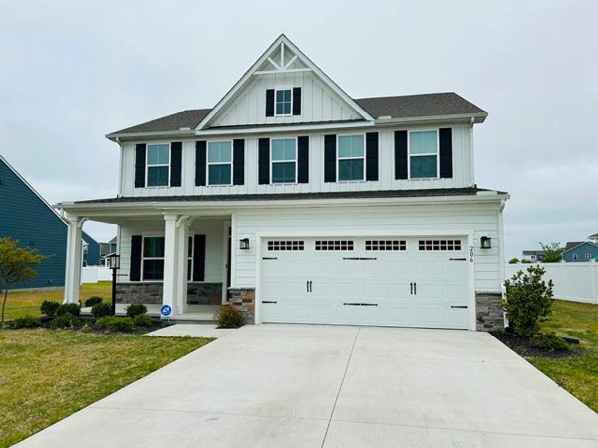House for rent at 206 Garland St, Moyock, NC 27958