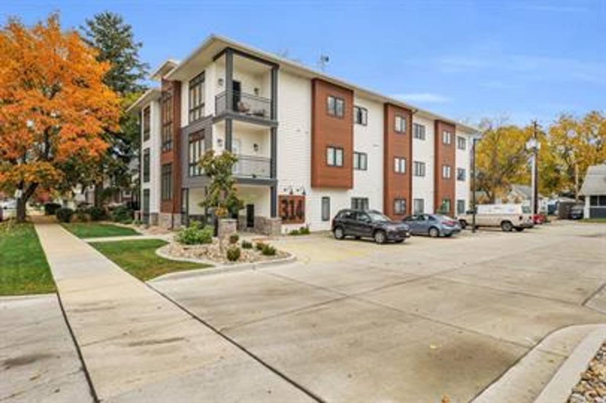 Apartment for rent at 314 S State St, Champaign, IL 61820