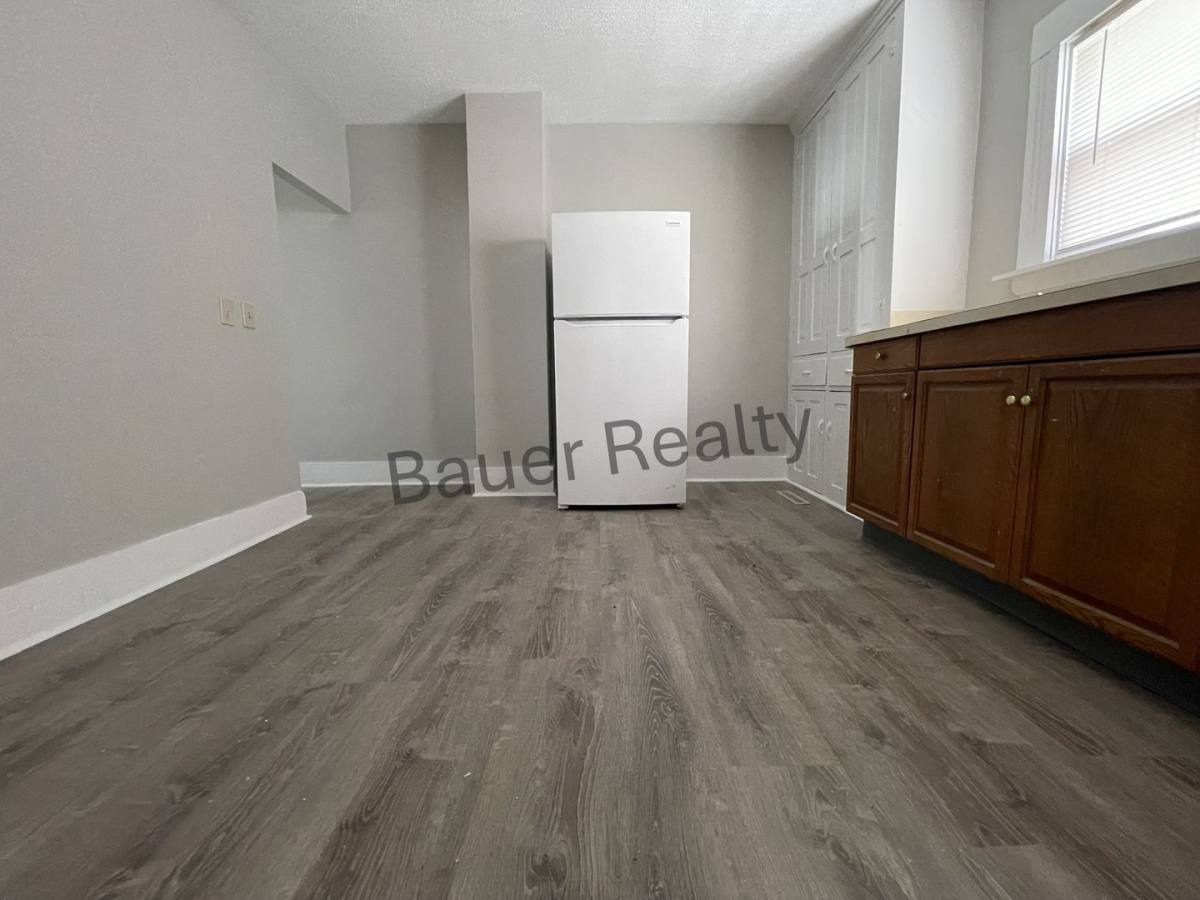 Apartment for rent at 320 Ohio St, Ashland, OH 44805
