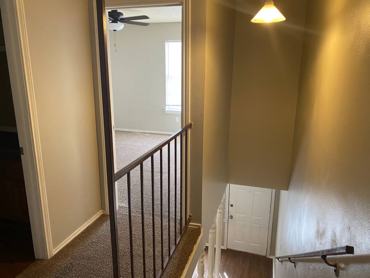 Apartment for rent at 1610 A Sun Valley Dr, Cleburne, TX 76033