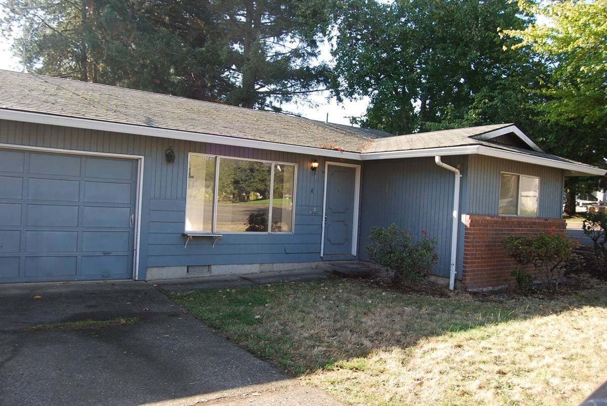 Apartment for rent at 3200 E Aquarius Blvd, Newberg, OR 97132