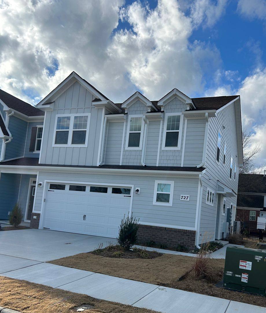 Townhouse for rent at 727 Flatrock Lane, Chesapeake, VA 23320