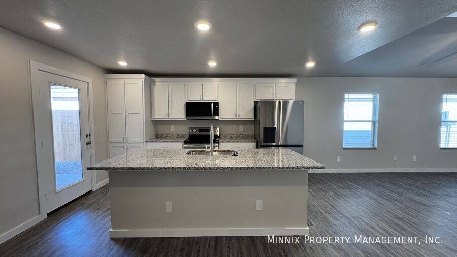 House for rent at 403 E 80th St, Lubbock, TX 79404