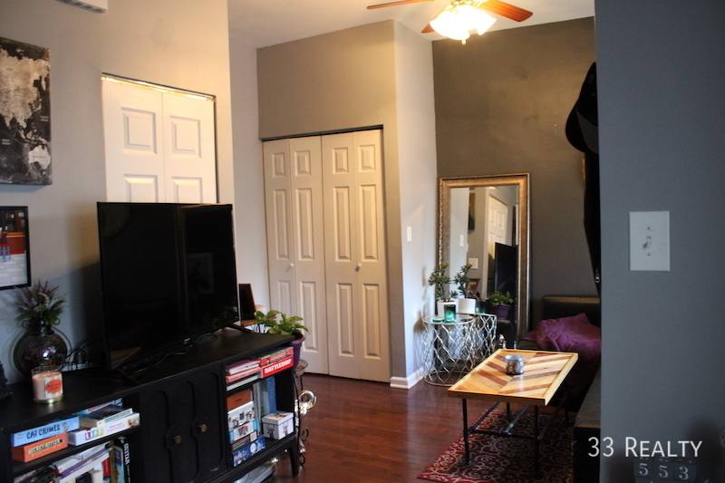 Apartment for rent at 1402 N Greenview #1R, Chicago, IL 60642