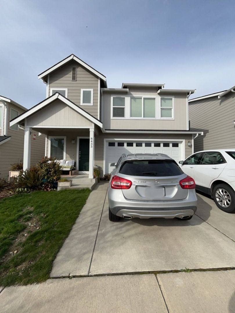 House for rent at 8433 63rd St NE, Marysville, WA 98270