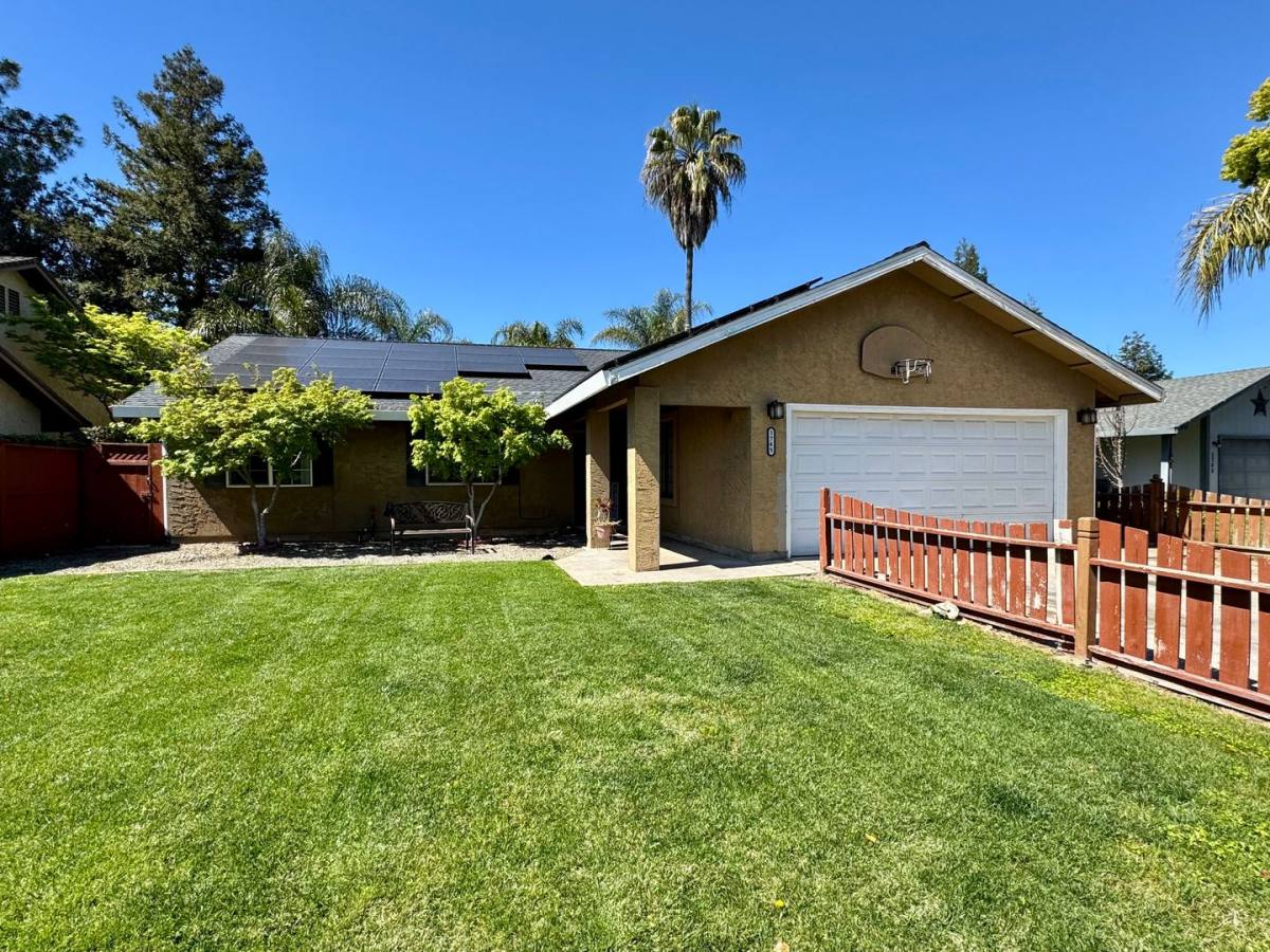 House for rent at 1745 Chalet Court, Atwater, CA 95301