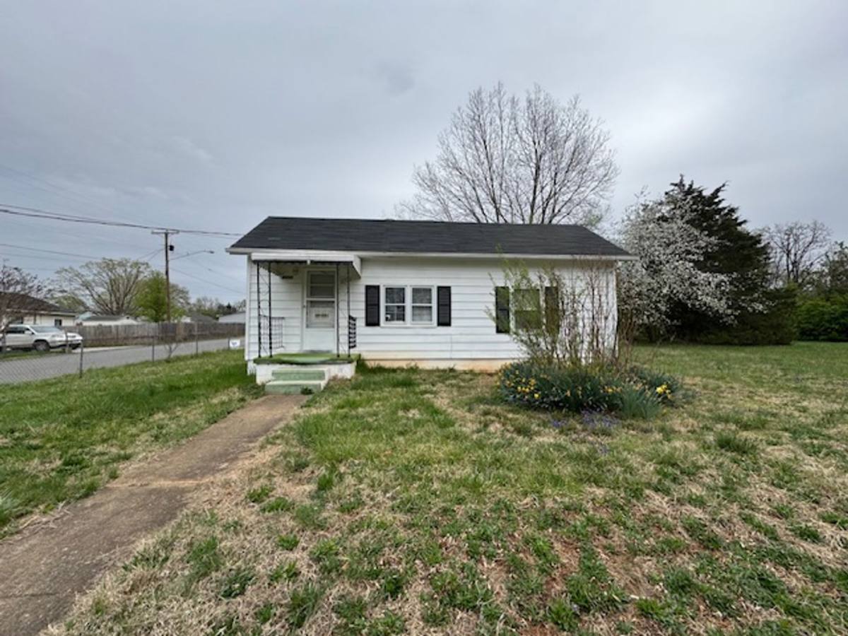 House for rent at 2200 Hanover St, Lynchburg, VA 24501