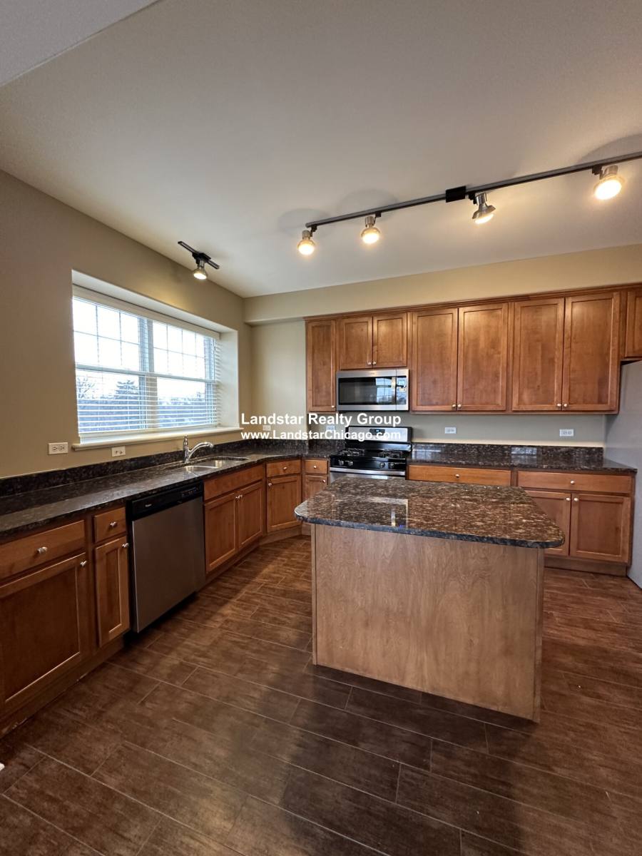Apartment for rent at 2 Itasca Place #223, Itasca, IL 60143