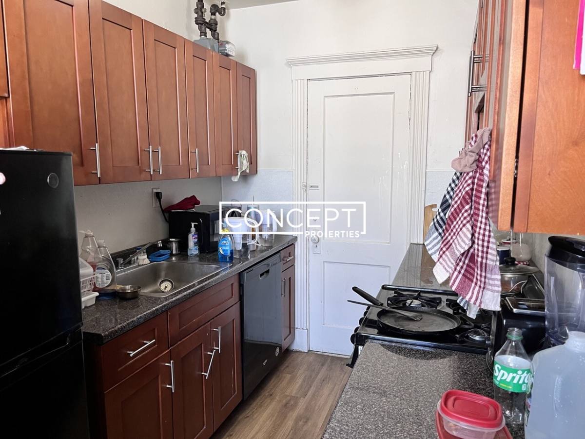 Apartment for rent at 231 Park Dr #34CP, Boston, MA 02115