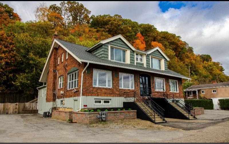 Apartment for rent at 14 River Rd, Pittsburgh, PA 15238