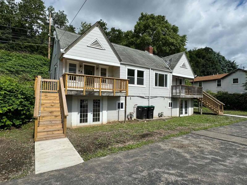 House for rent at 5 River Rd #A, Pittsburgh, PA 15238