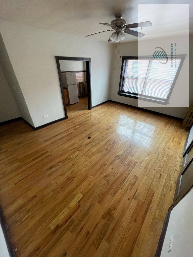 Apartment for rent at 4027 W Irving Park Rd #305, Chicago, IL 60634