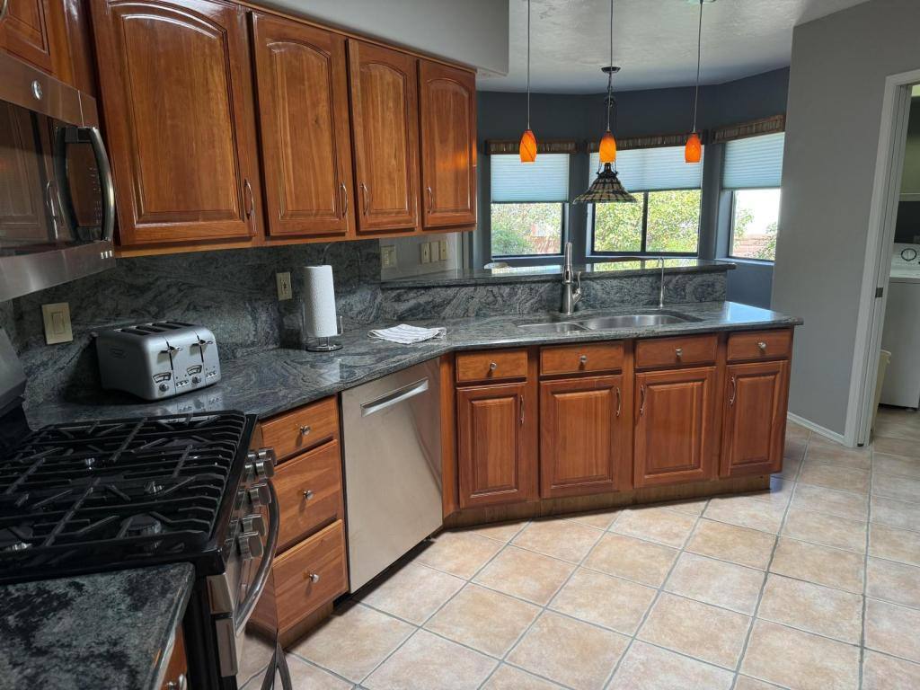 House for rent at 458 S Camino Holgado, Green Valley, AZ 85614