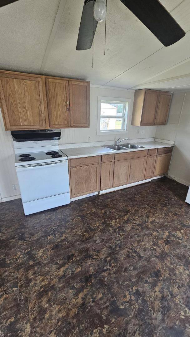 Apartment for rent at 35 County Farm Rd #5, Manchester, TN 37355