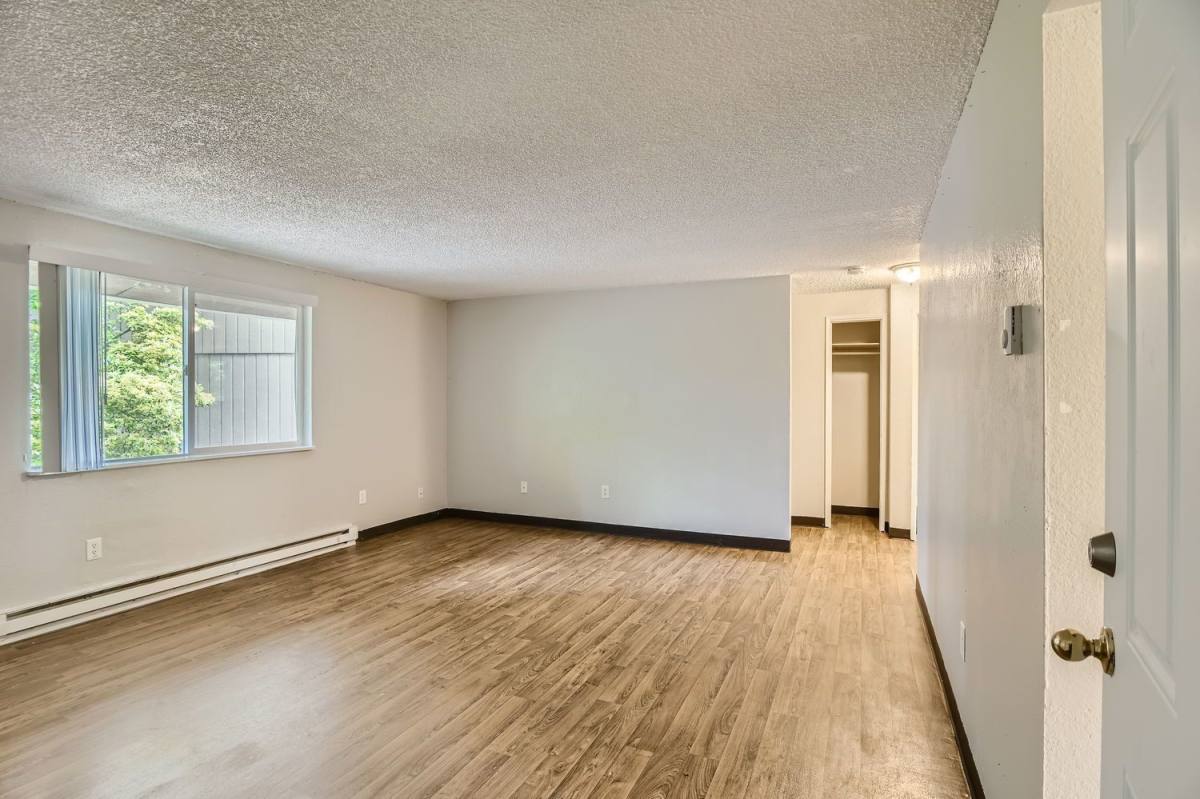 Apartment for rent at 691 Molalla Ave #16, Oregon City, OR 97045