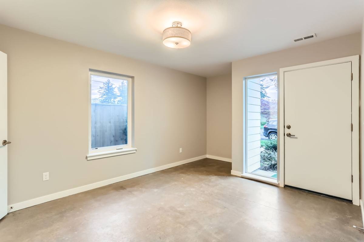 Townhouse for rent at 1032 N Ainsworth St, Portland, OR 97217