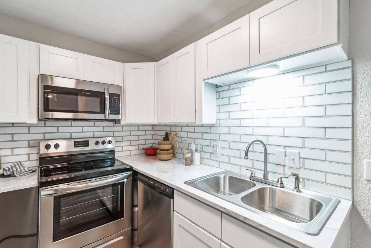Apartment for rent at The Reserve at Lebanon, 117 Cedarwood Dr, Lebanon, TN 37087