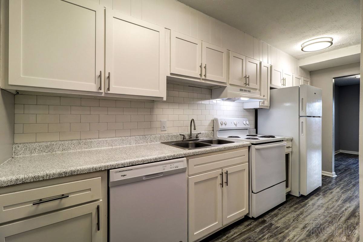 Townhouse for rent at 1655 N Atwood Dr, Macon, GA 31204