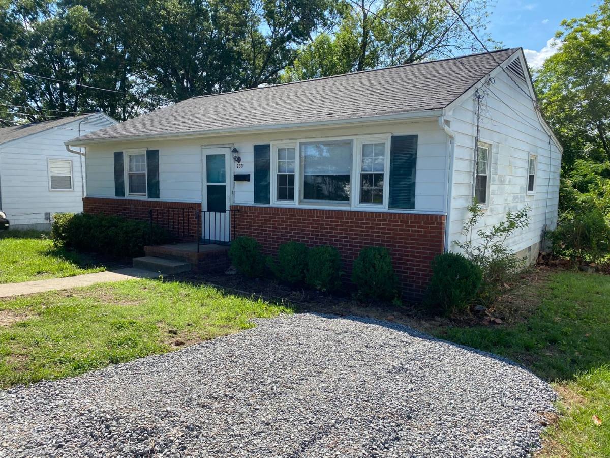 House for rent at 233 N Linden Ave, Henrico, VA 23075